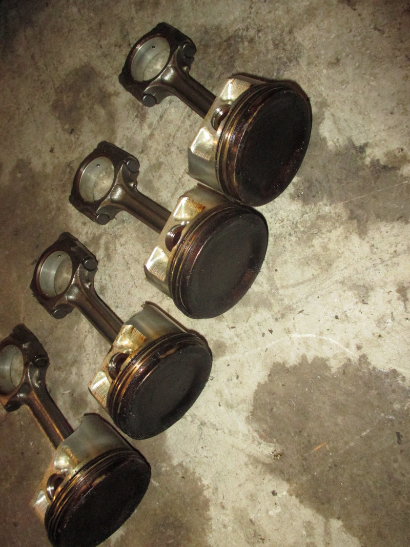 Suzuki DF140 140hp 4 stroke outboard piston and rod set (12111-90J00)