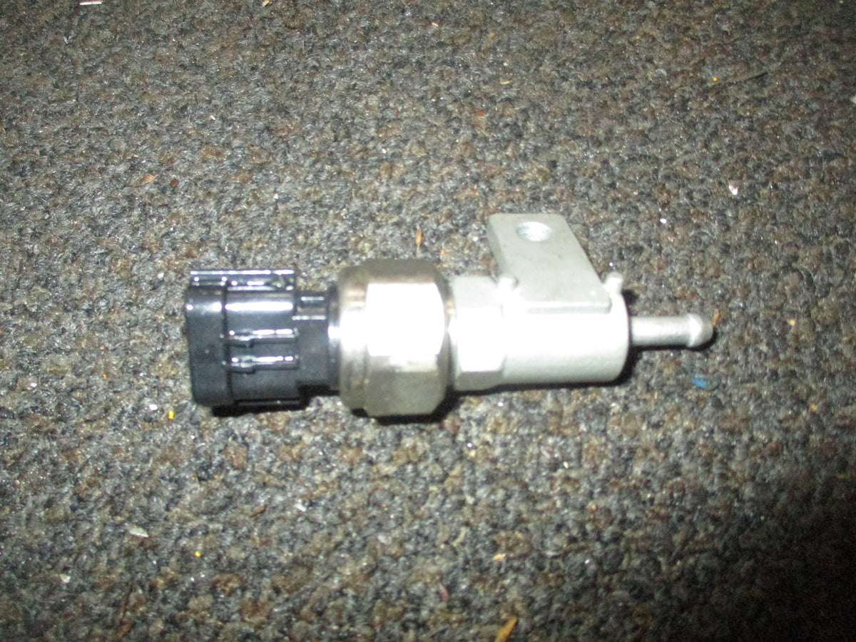 Yamaha 150hp 4 stroke outboard Pressure/Speed sensor Strouds Marine