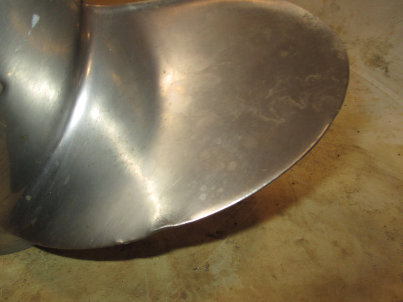 Honda BF115D 115hp 4 stroke outboard Solas stainless steel propellor