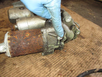 Load image into Gallery viewer, Evinrude 70hp 2 stroke outboard tilt trim unit
