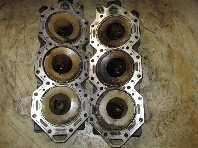 Evinrude Etec 175hp 2 Stroke Outboard Cylinder Head Set (350948/352198)