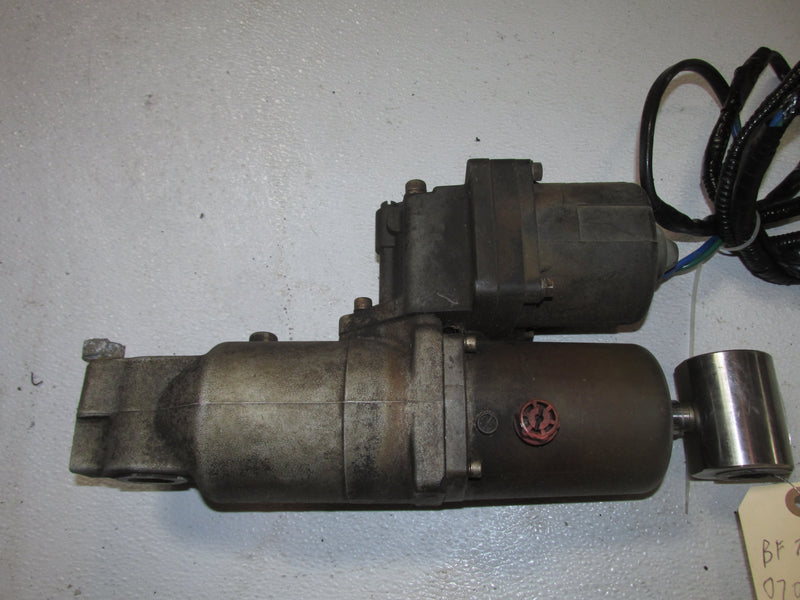 Suzuki DF70 70hp Outboard Tilt Trim Unit (48400-90J00)