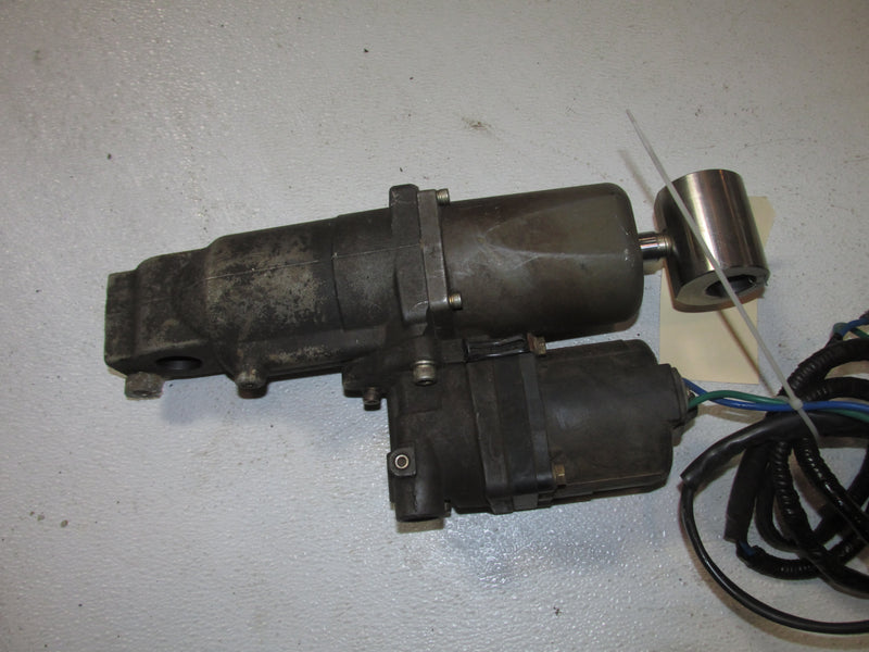 Suzuki DF70 70hp Outboard Tilt Trim Unit (48400-90J00)