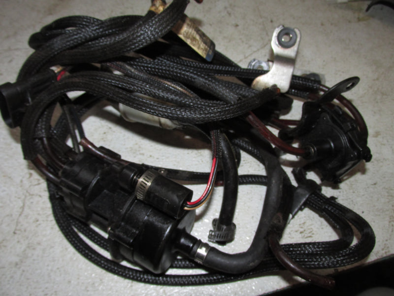 Evinrude Etec 130hp 2 Stroke Outboard Oil Injector and Lines (5007743)