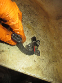 Load image into Gallery viewer, Mercury Optimax 3.0L 225hp 2 stroke outboard cam position sensor (5563511)
