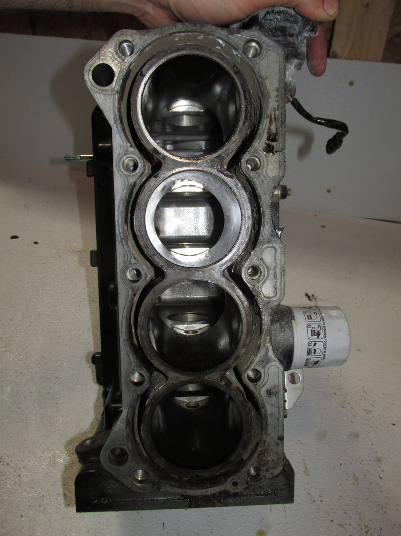 Suzuki DF70 70hp Outboard Crankcase Block