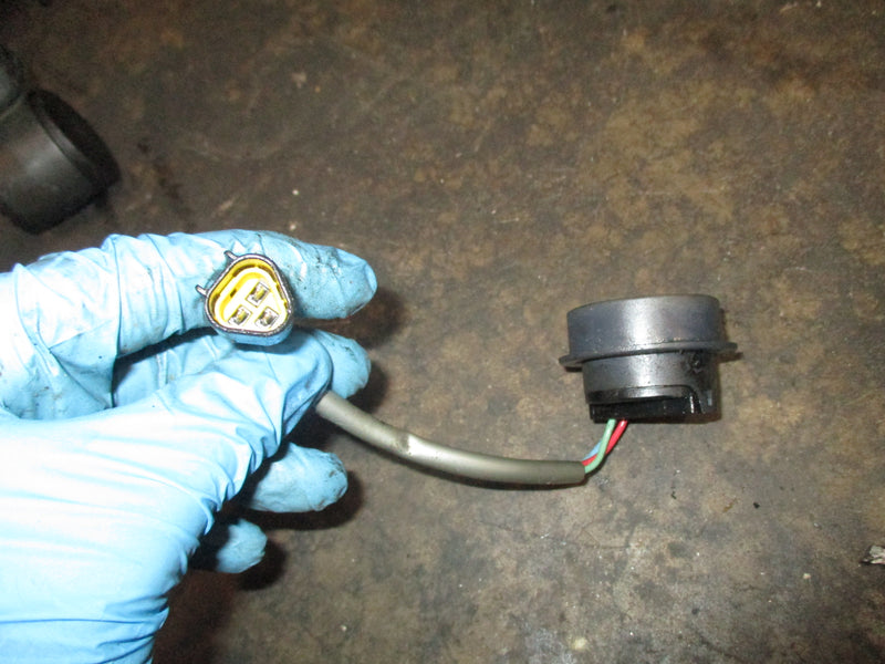 Yamaha 200hp HPDI 2 stroke outboard tilt trim switch (6R3-82563-00-00)