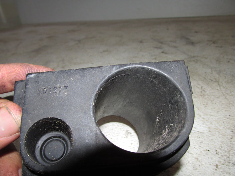 Evinrude Etec 130hp 2 Stroke Outboard Rigging Grommet & Holder (351277/351463)