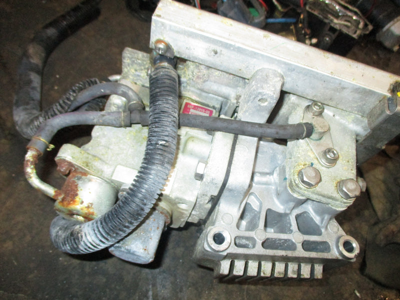 Yamaha 200hp HPDI 2 stroke outboard high pressure fuel inj pump READ DESCRIPTION