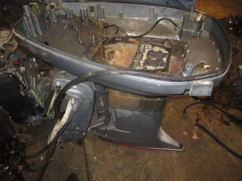 Yamaha HPDI 250hp outboard 25" shaft mid section