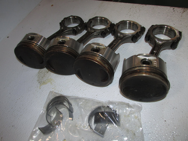 Suzuki DF70 70hp Outboard Piston and Rod Set of 4 (12111-99E01)