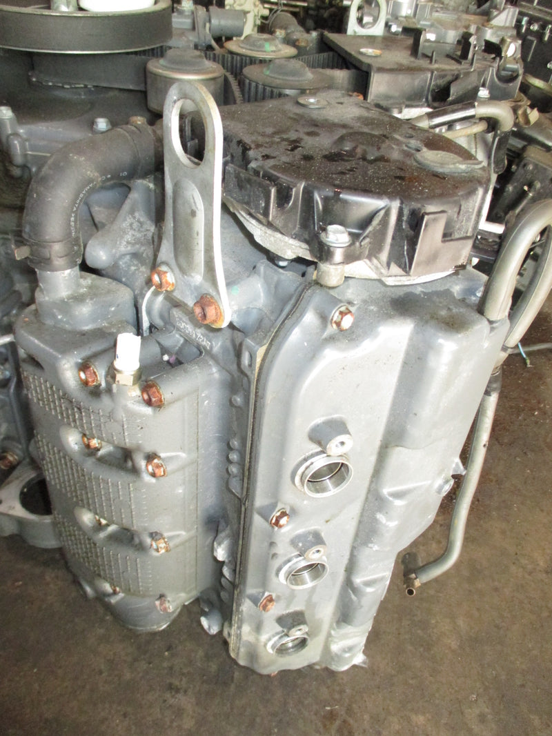 Honda BF225A 225hp 4 stroke outboard crankcase powerhead
