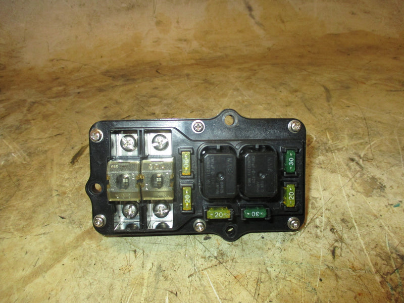 2001 Yamaha 200hp HPDI 2 Stroke Outboard Fuse Box (68F-82170-00-00)