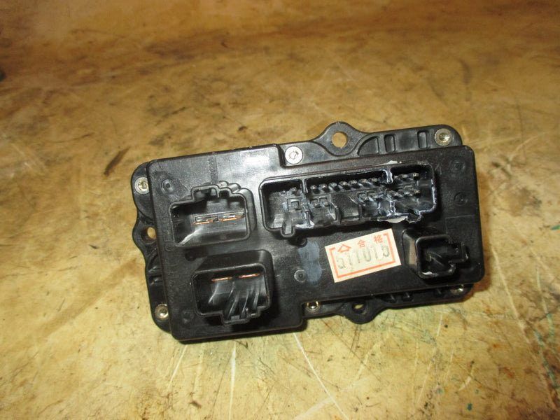 2001 Yamaha 200hp HPDI 2 Stroke Outboard Fuse Box (68F-82170-00-00)