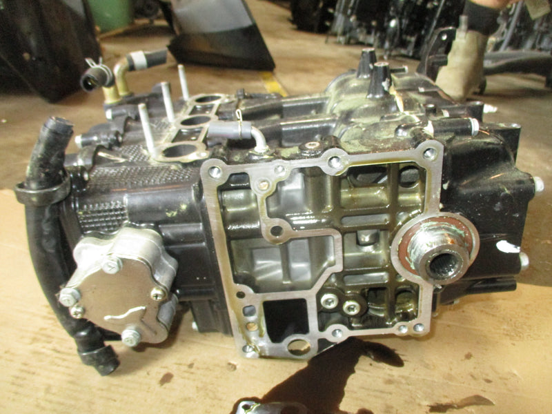 Mercury 30hp 4 stroke outboard crankcase powerhead