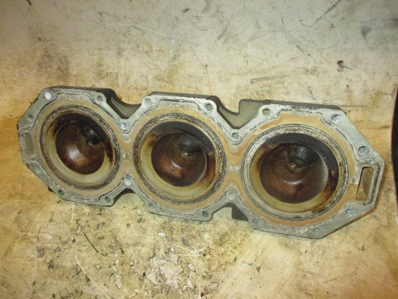 Mercury Optimax 3.0L 225hp 2 stroke outboard starboard cylinder head (858485-02)