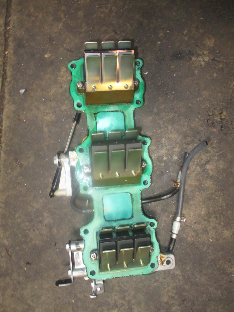 Yamaha 90hp 2 stroke outboard intake manifold w/ reeds (6H1-13641-02-94)