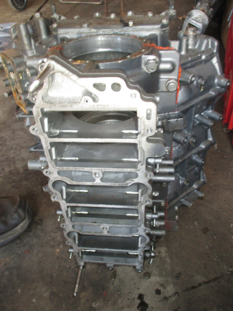 Yamaha 200hp OX66 2 stroke outboard crankcase block
