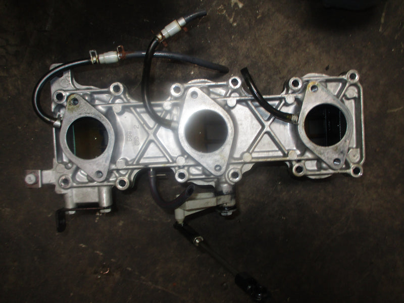 Yamaha 90hp 2 stroke outboard intake manifold w/ reeds (6H1-13641-02-94)