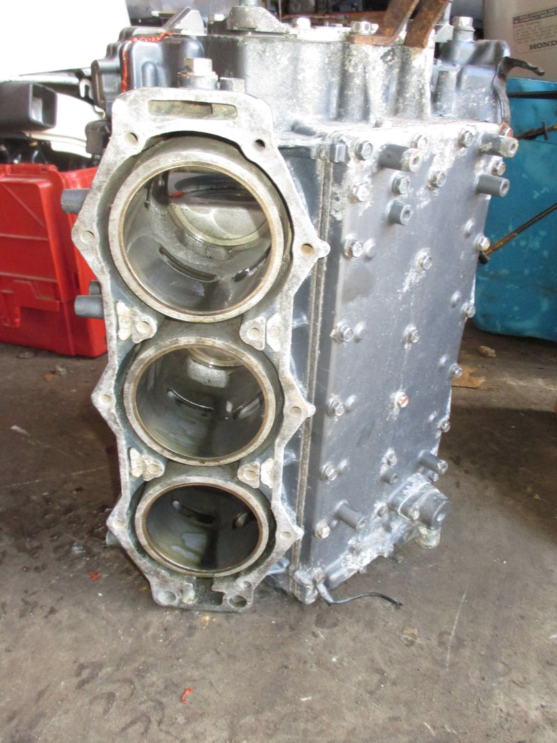 Yamaha 200hp OX66 2 stroke outboard crankcase block