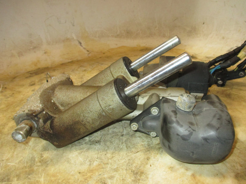 Honda BF225A 225hp 4 stroke outboard tilt trim unit