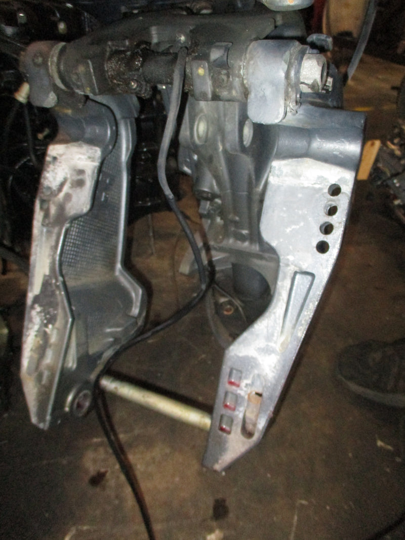 Yamaha 200hp HPDI 2 stroke outboard 25" midsection