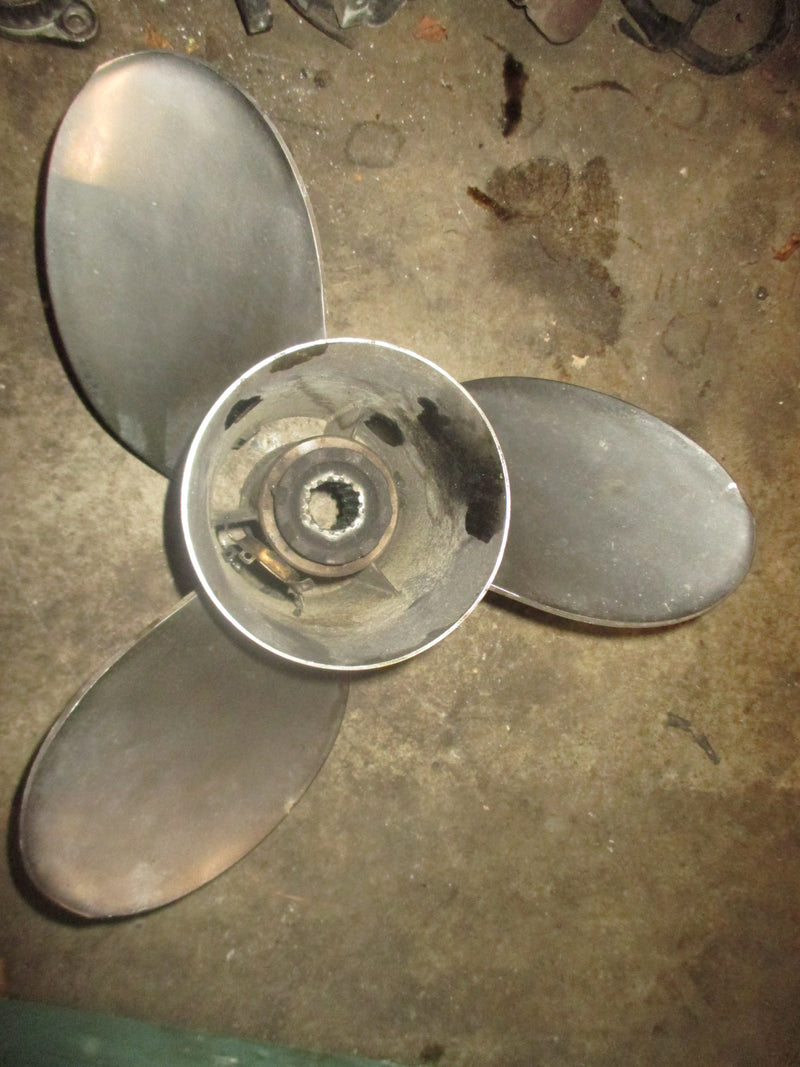 Mercury Optimax 3.0L 225hp 2 stroke outboard Mirage counter rotation propellor