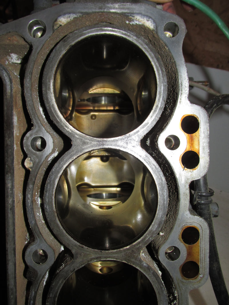 Suzuki DF90A 90hp Outboard Crankcase Block