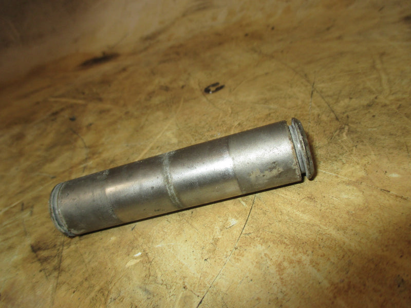Honda BF225A 225hp 4 stroke outboard upper trim pin (56532-ZX2-C00)
