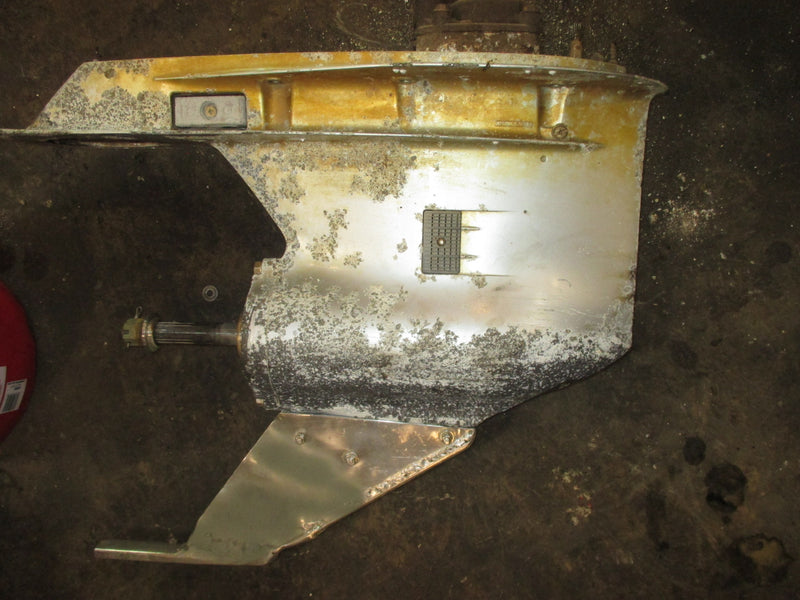 Honda BF225A 225hp 4 stroke outboard 25 inch shaft lower unit