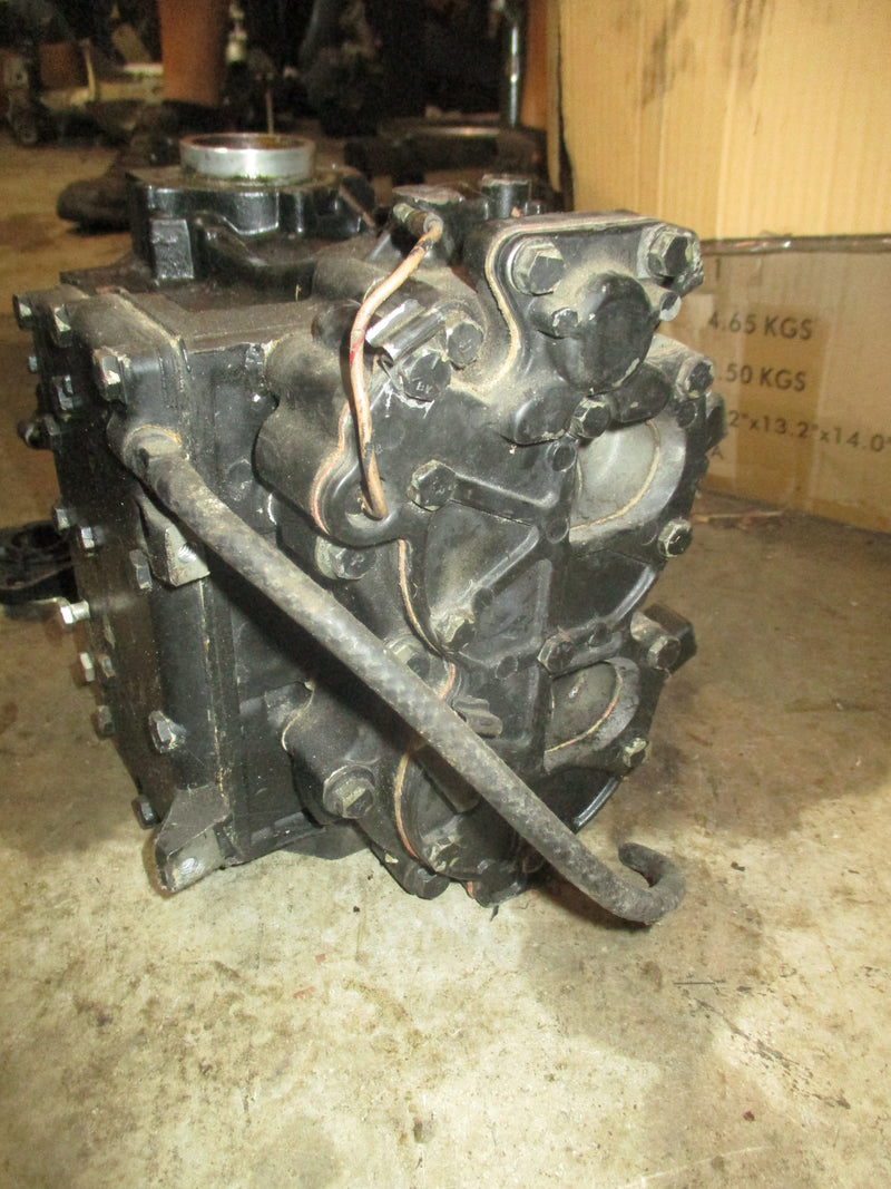 Evinrude 30hp 2 stroke outboard crankcase block