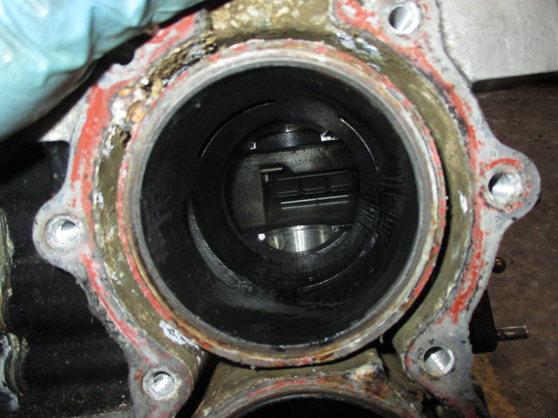 Evinrude 25hp Etec outboard crankcase block