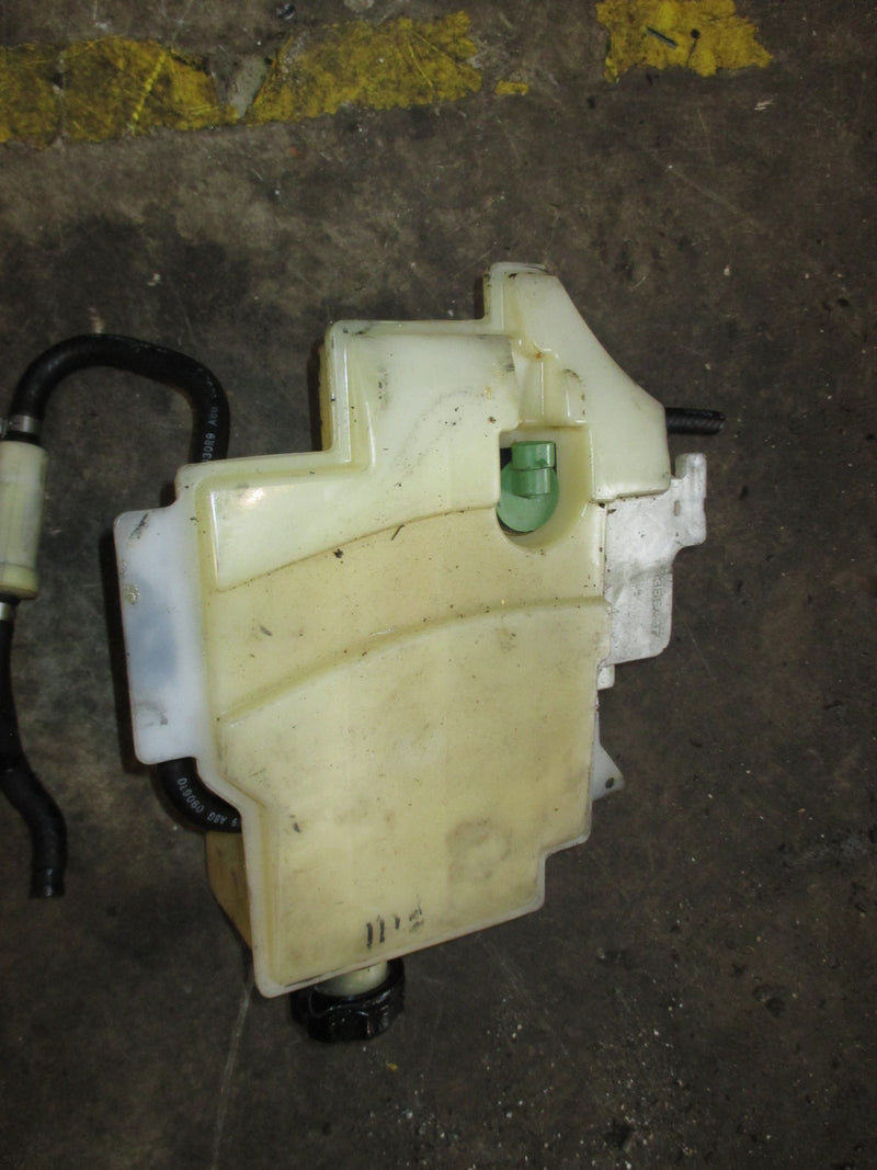 Evinrude 25hp Etec outboard oil tank and pump (5006493)