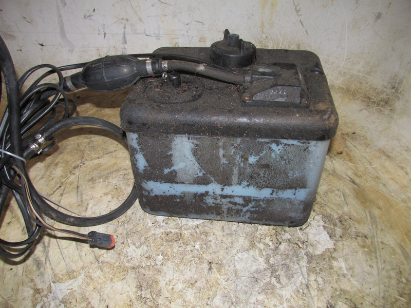 Evinrude Etec 175hp 2 Stroke Outboard BRP Dual Hose Remote Oil Tank