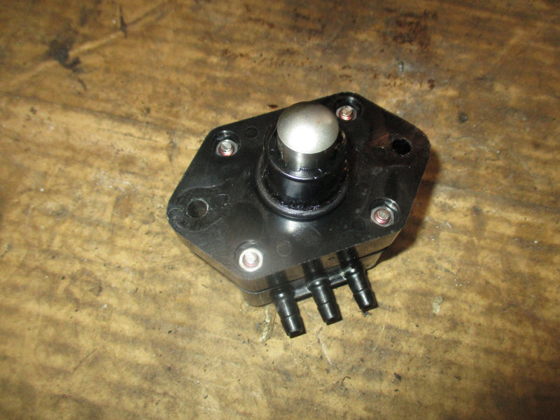 Yamaha 40hp 4 stroke outboard fuel pump (62Y-24410-03-00)