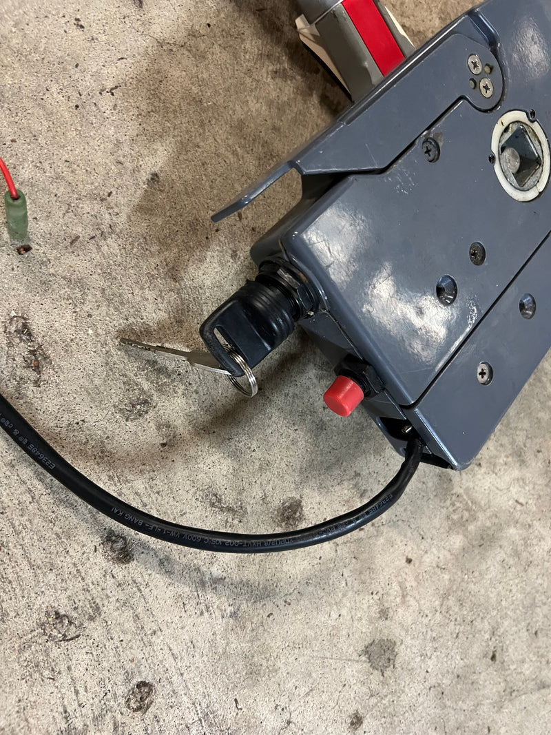 Yamaha outboard 703 side mount control box with 17' 10 pin harness