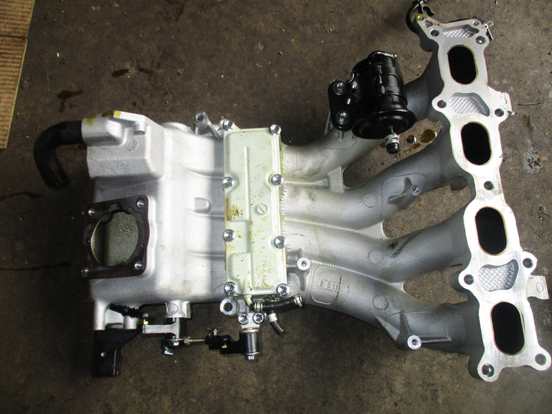 Johnson Suzuki 90hp 4 stroke outboard intake manifold (13110-90J00)