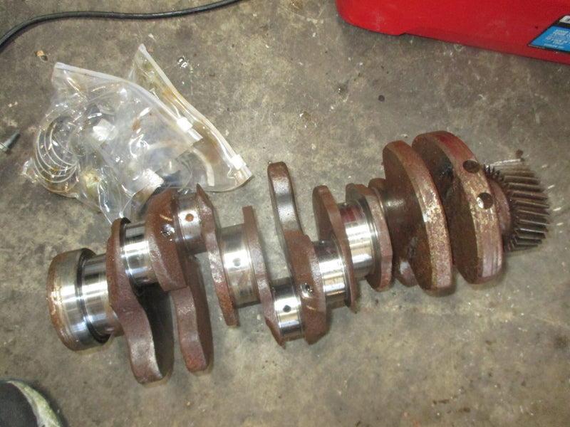 Suzuki DF350A 350hp 4 Stroke Outboard crankshaft (12200-98L00)