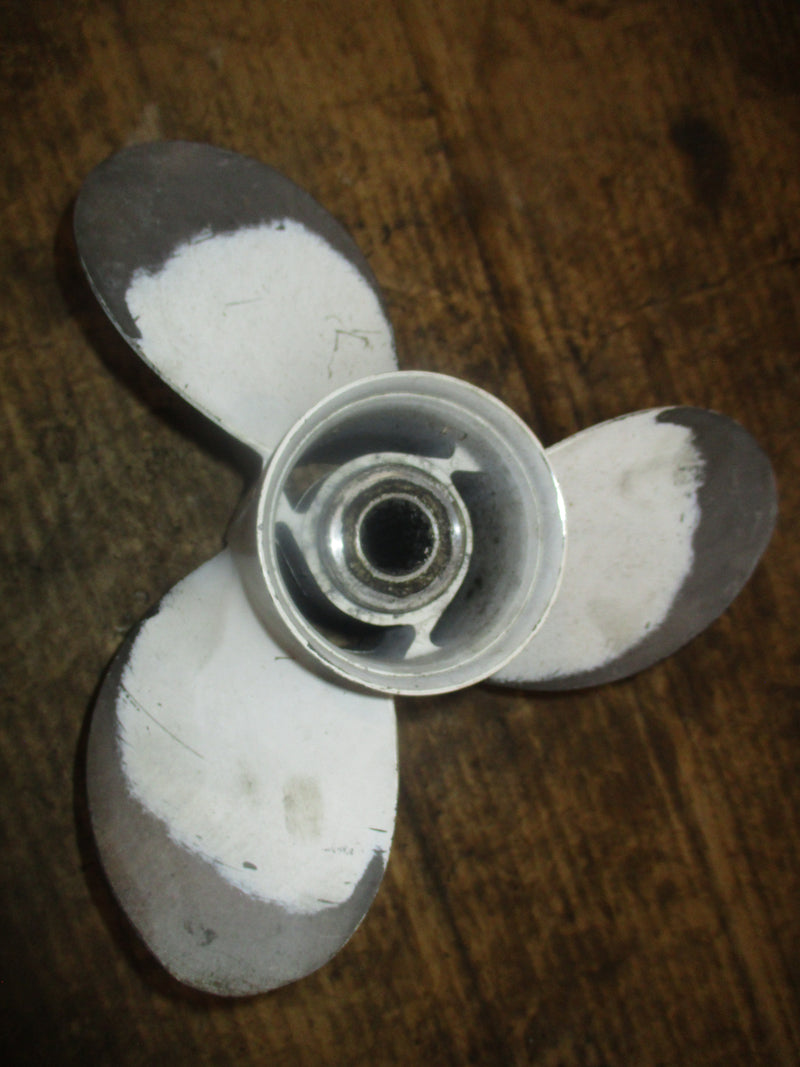 Yamaha 40hp 4 stroke outboard aluminum propeller 12 G