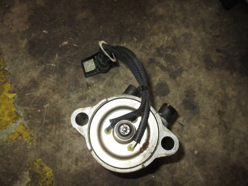 Evinrude 25hp Etec outboard fuel injector (5008461)