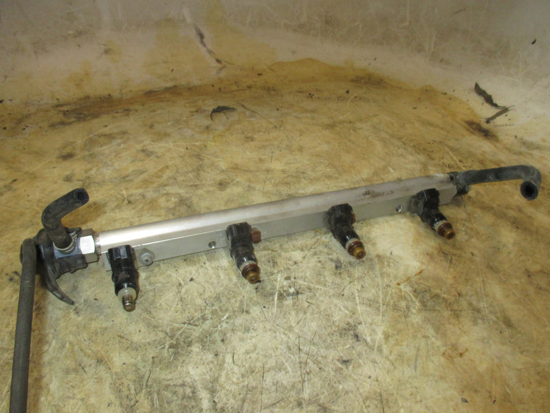 Honda BF135A 135hp outboard fuel rail and injector set (164800-ZY6-003)