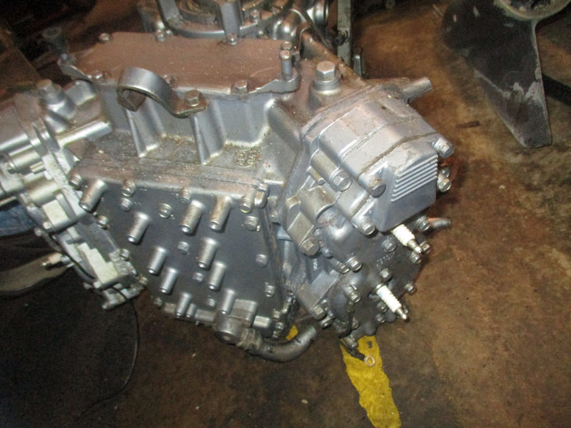 Yamaha 115hp 2 stroke outboard crankcase powerhead