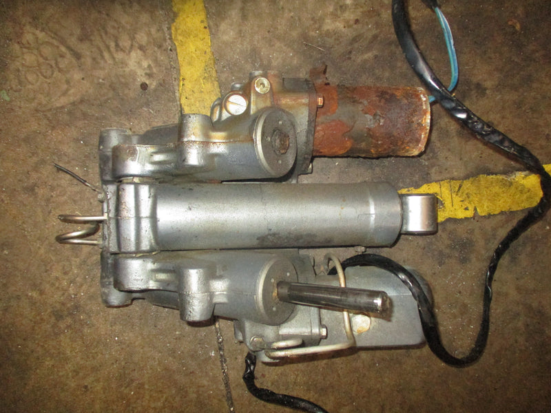 Yamaha 115hp 2 stroke outboard tilt trim unit
