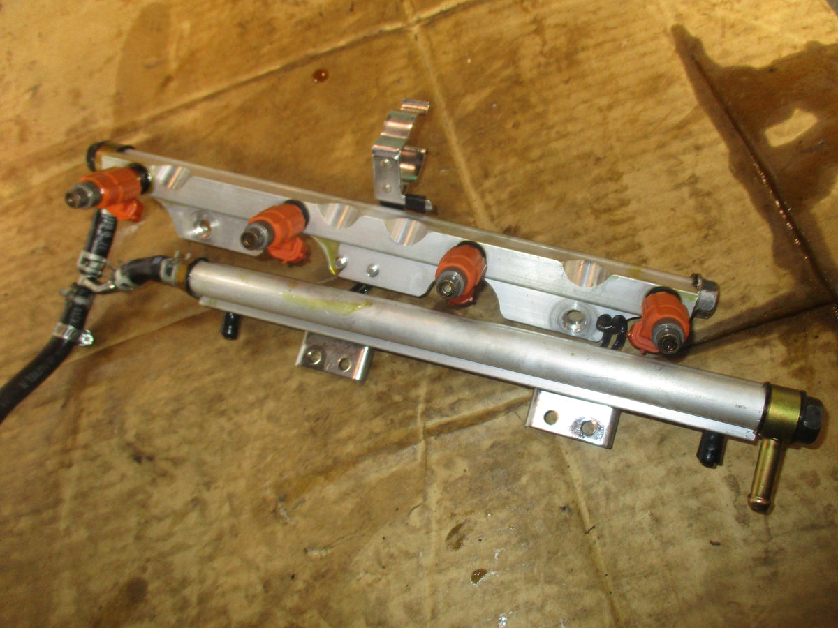 Johnson Suzuki 90hp 4 stroke outboard Fuel Rail Injector Set 15750-90J00