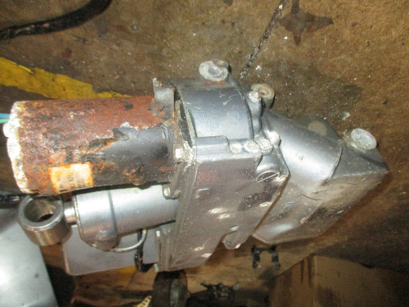 Yamaha 115hp 2 stroke outboard tilt trim unit