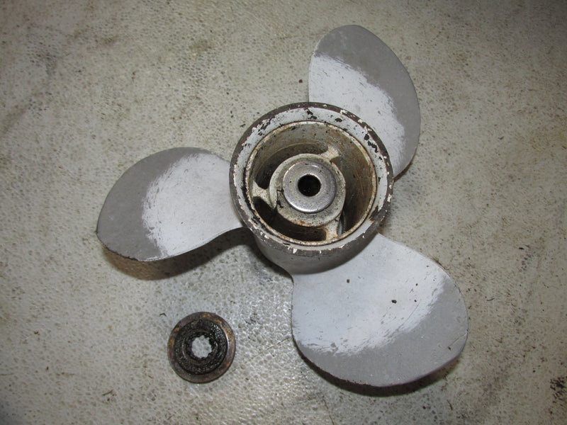 Nissan 30hp 2 Stroke Outboard Aluminum propellor (13P)