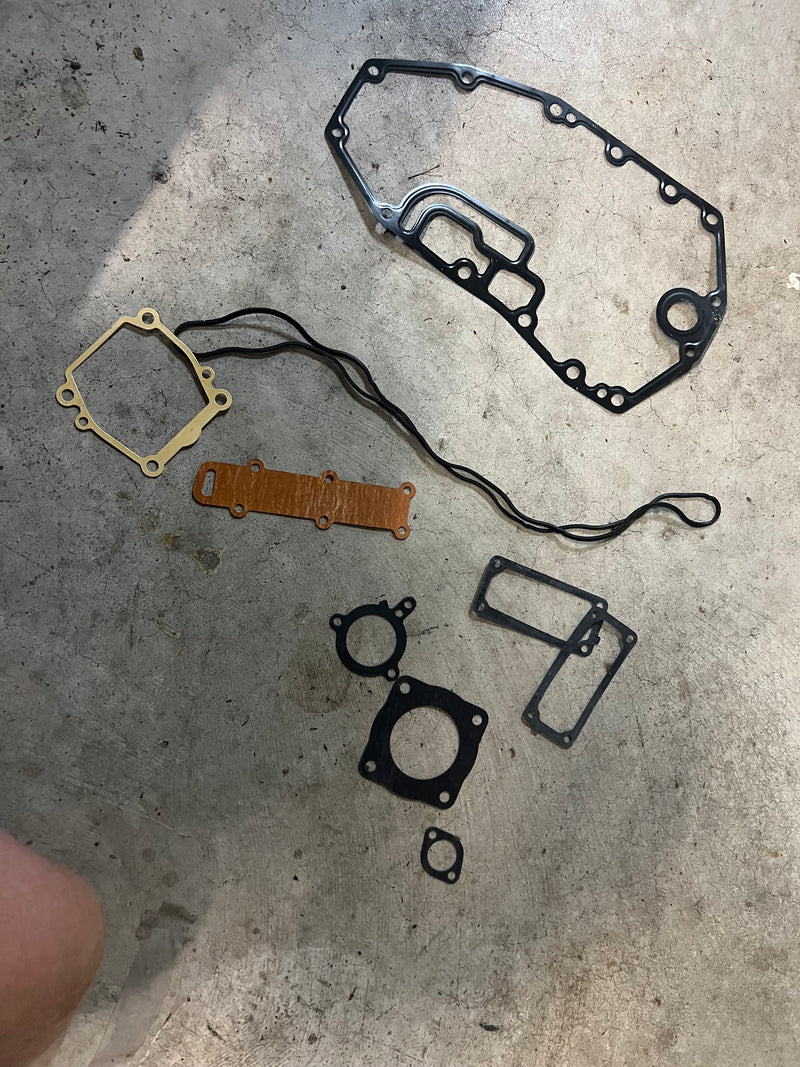 NEW OEM Suzuki outboard gasket (11400-99803)