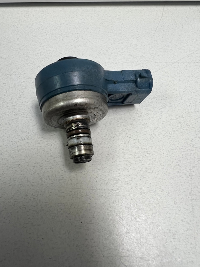 Mercury 135hp Optimax outboard air injector (883078)