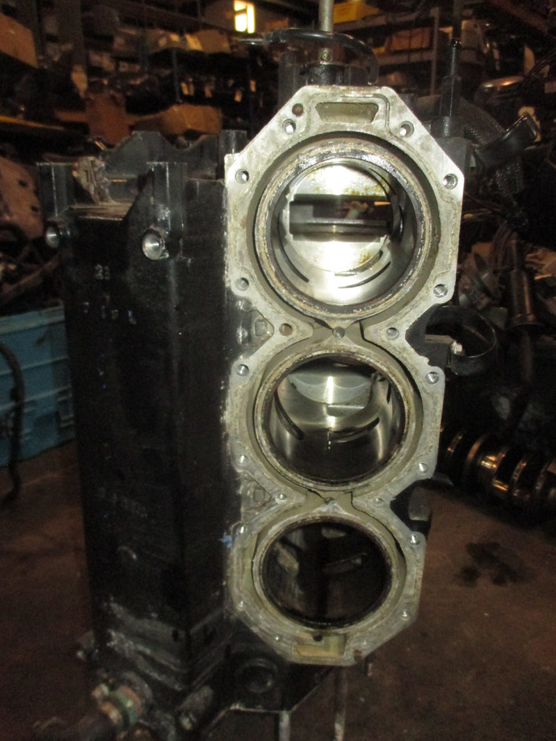 Mercury Optimax 3.0L 200hp 2 stroke outboard Crankcase block