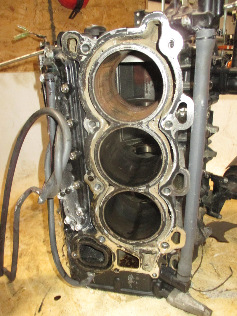 Yamaha/mercury 225hp 4 Stroke outboard crankcase block